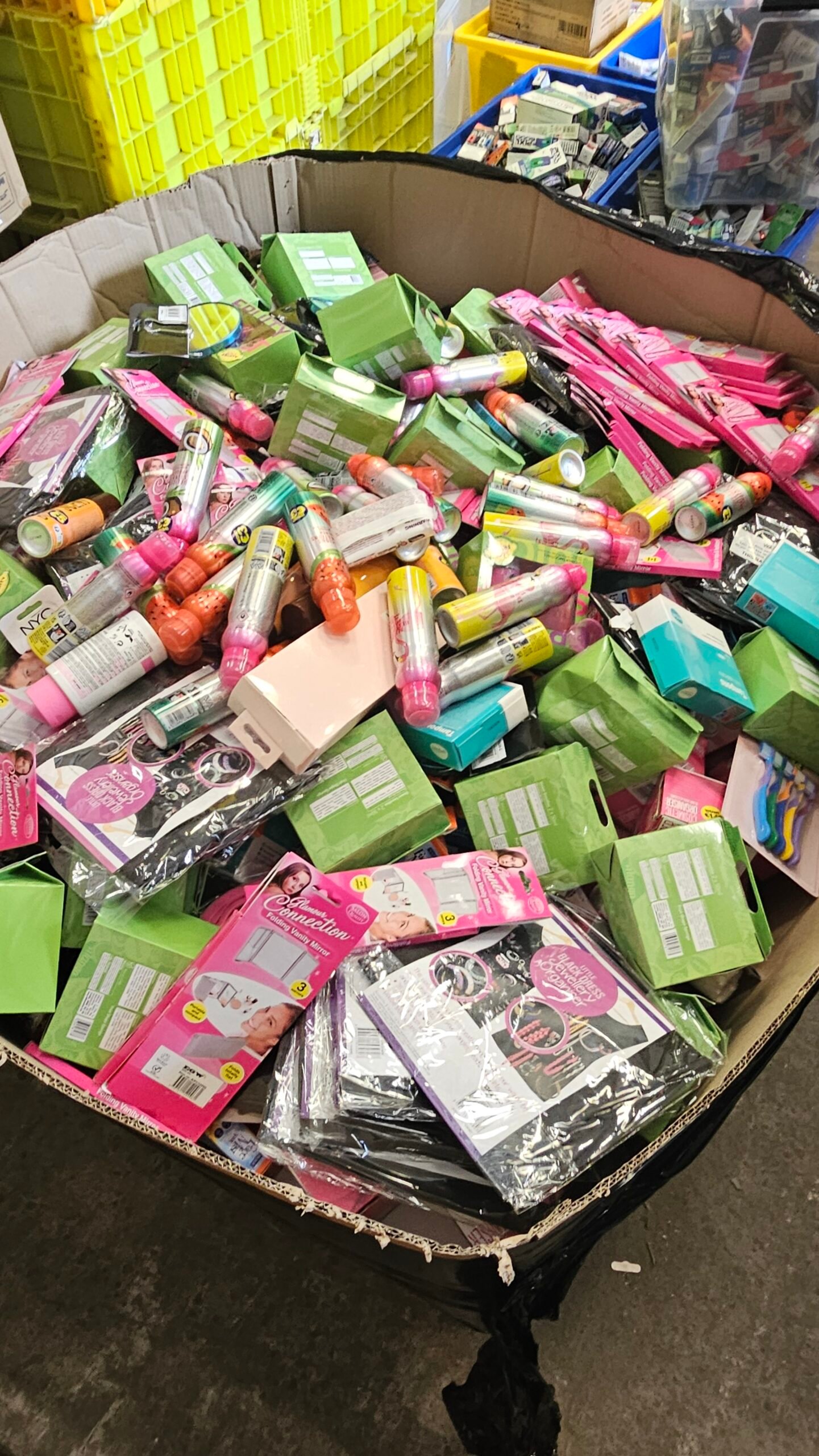 Source photograph for Beauty and cosmetics pallets